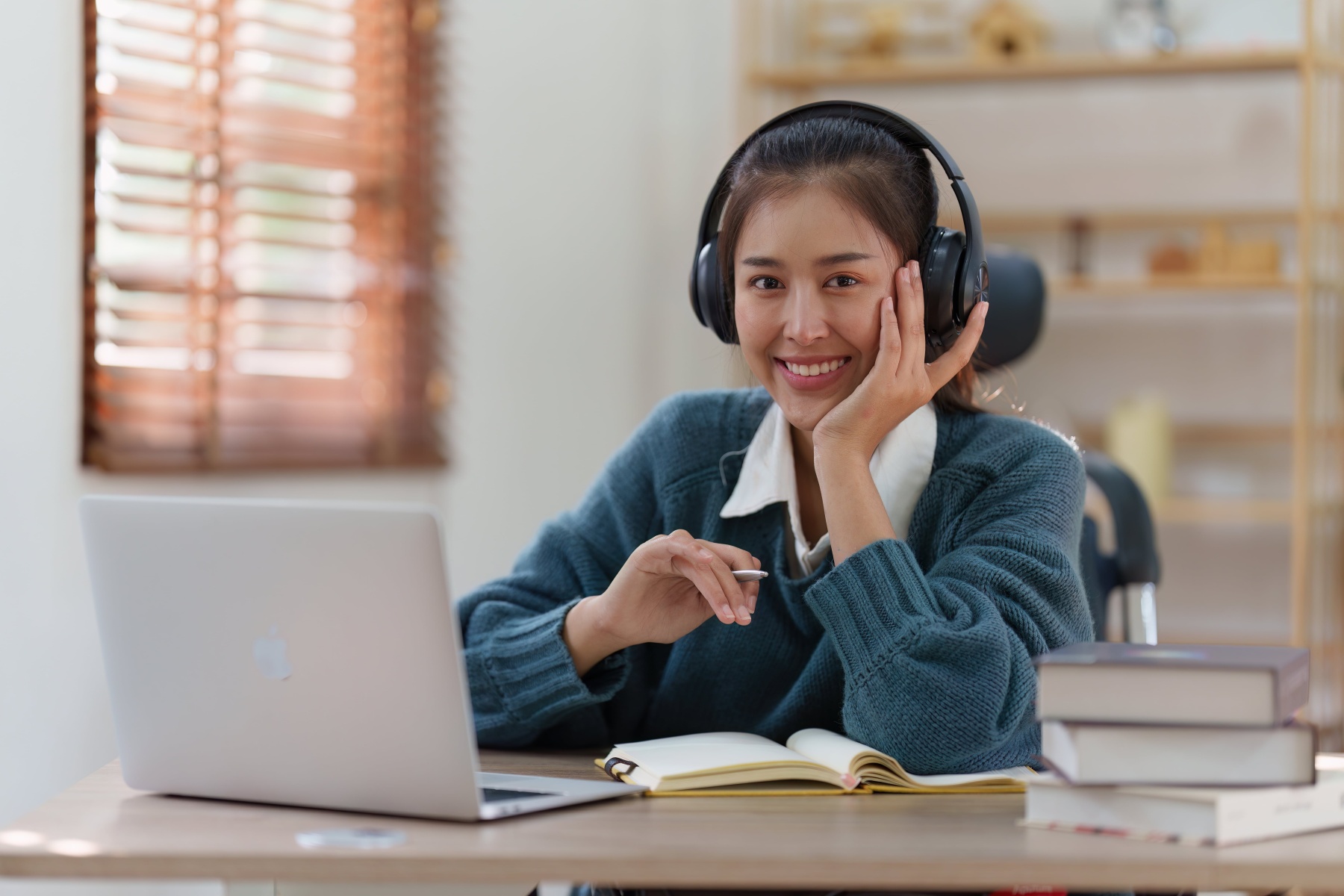 Illustration - Applications et outils numériques pour améliorer l’anglais oral : podcasts, shadowing et échanges virtuels