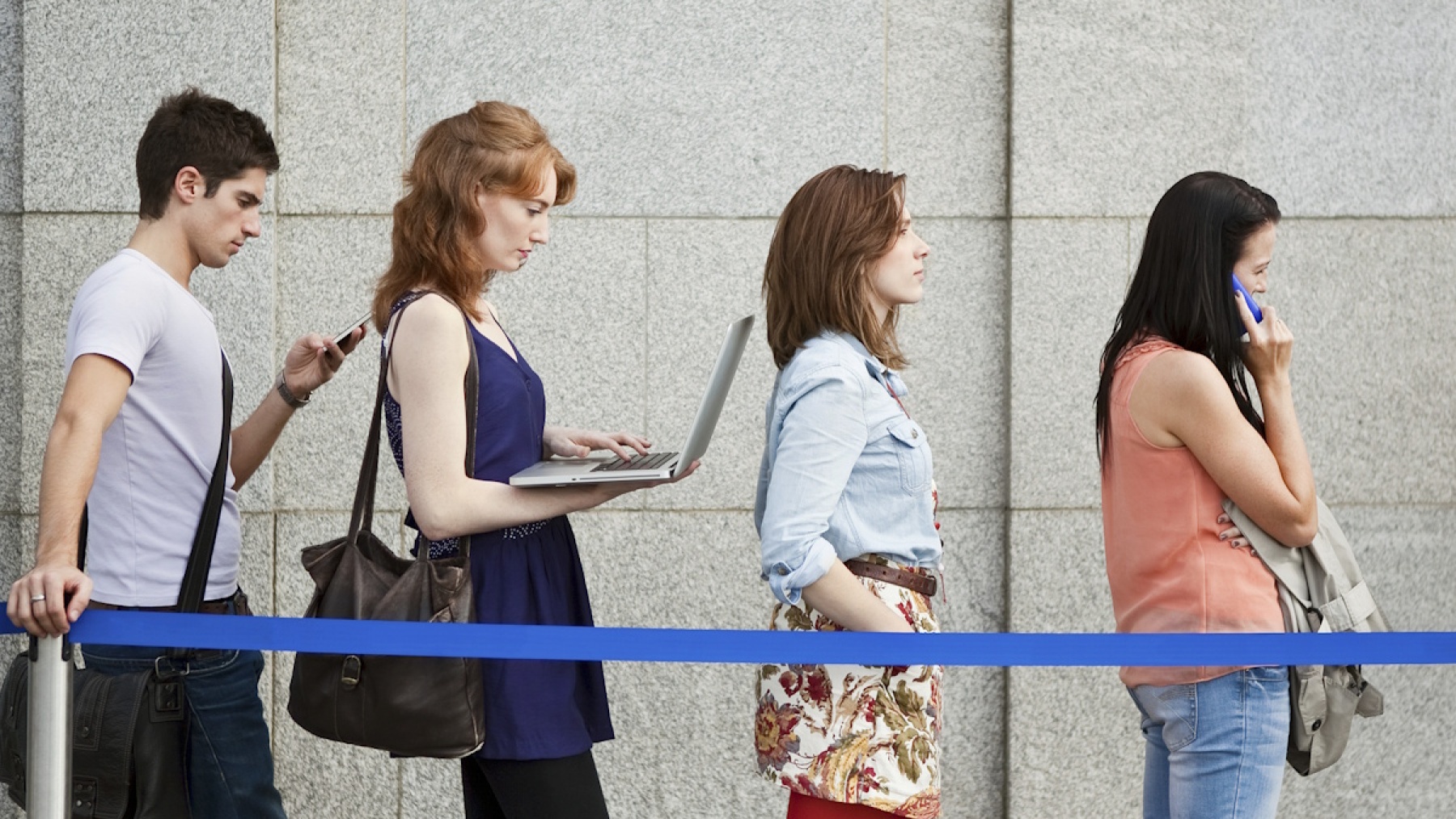 Illustration - Jeunes étudiants font la queue pour obtenir leur visa