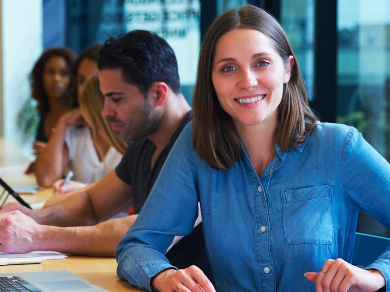 Formation en anglais intensif pour une reconversion professionnelle réussie à Paris, avec des cours adaptés aux secteurs porteurs en 2026